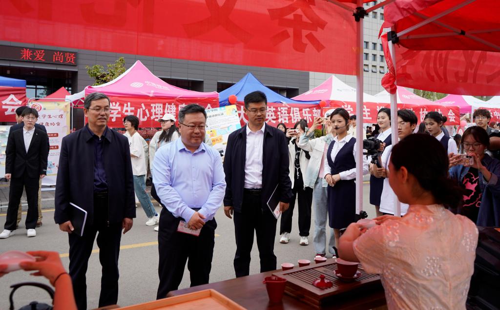 20240417yl88858永利中国第十六届科技文化艺术节开幕式4.JPG