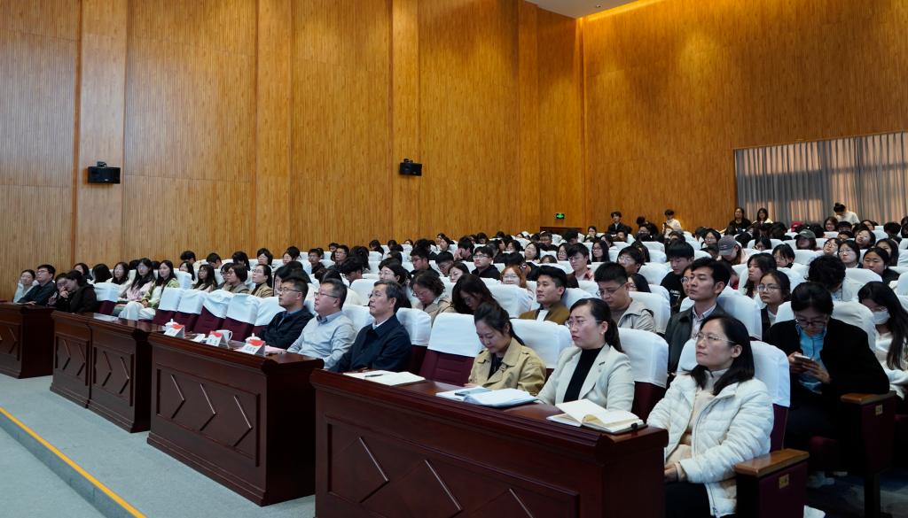 20241024yl88858永利中国 2024 年大学生“实践归来话成长”暑期社会实践总结分享会22JPG.jpg