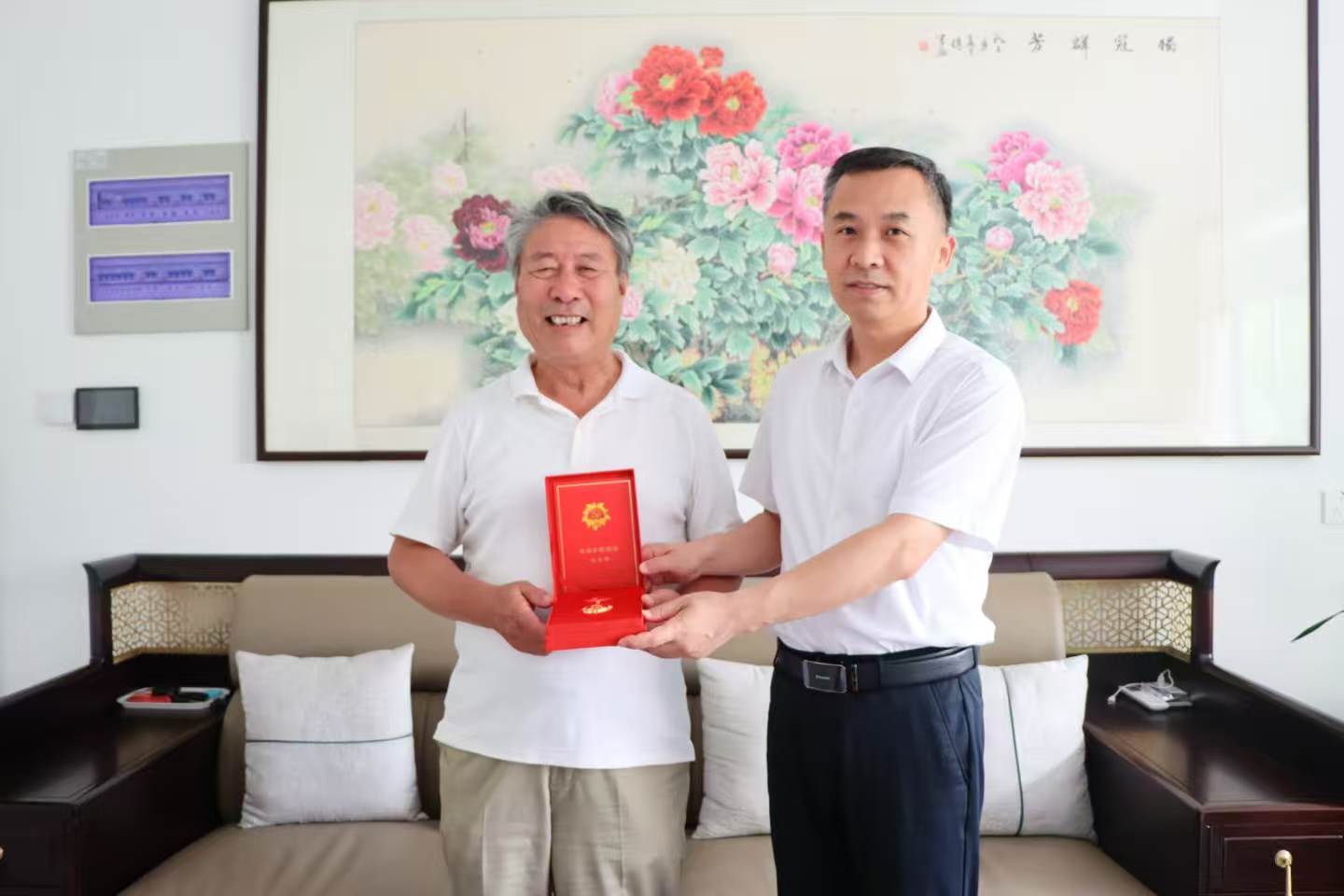 20260630走访慰问离退休老党员 (4).jpg