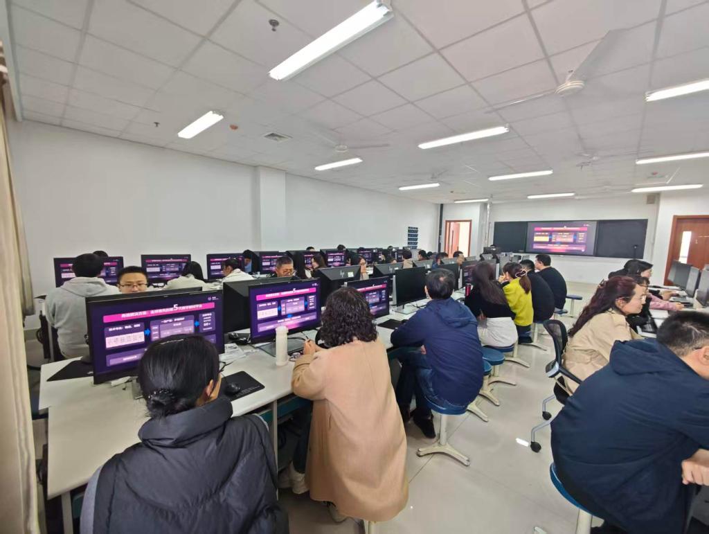 数学与统计学院.jpg
