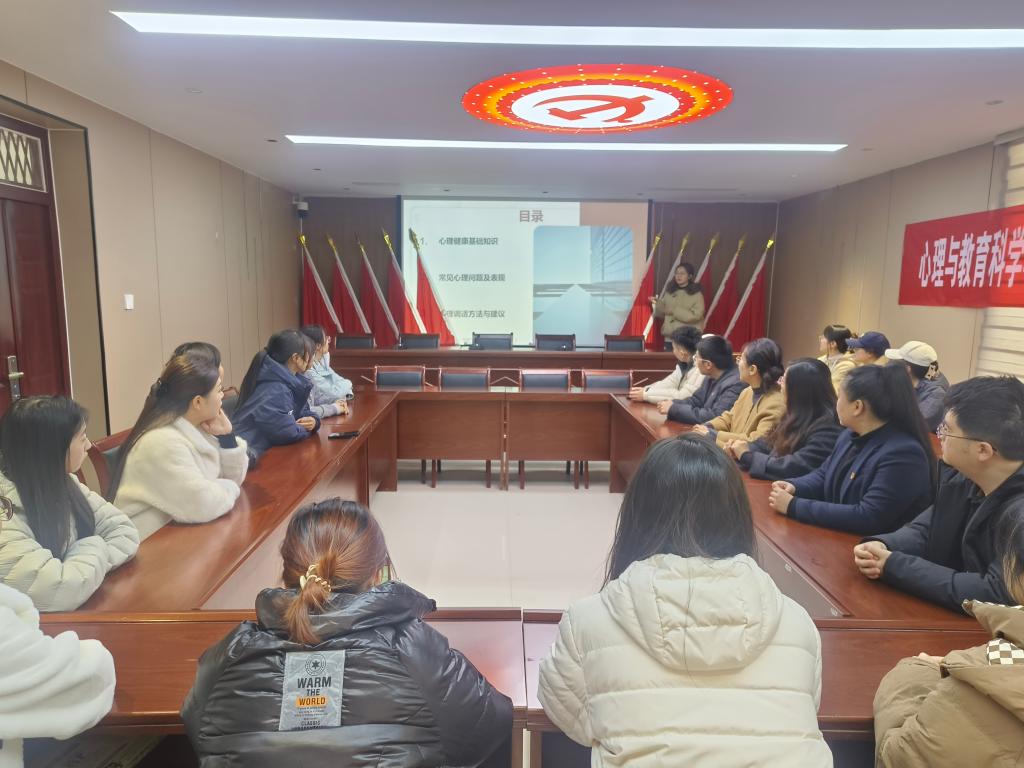 双报到2.jpg