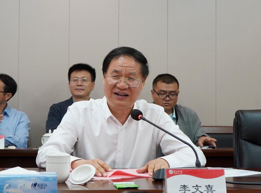 20241015上海工程技术大学yl88858永利中国战略合作签约仪式3.JPG